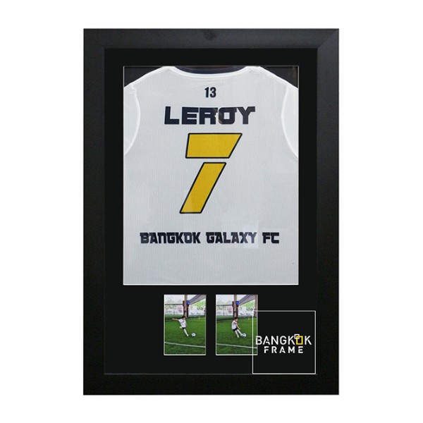 กรอบรูปโชว์เสื้อสะสม